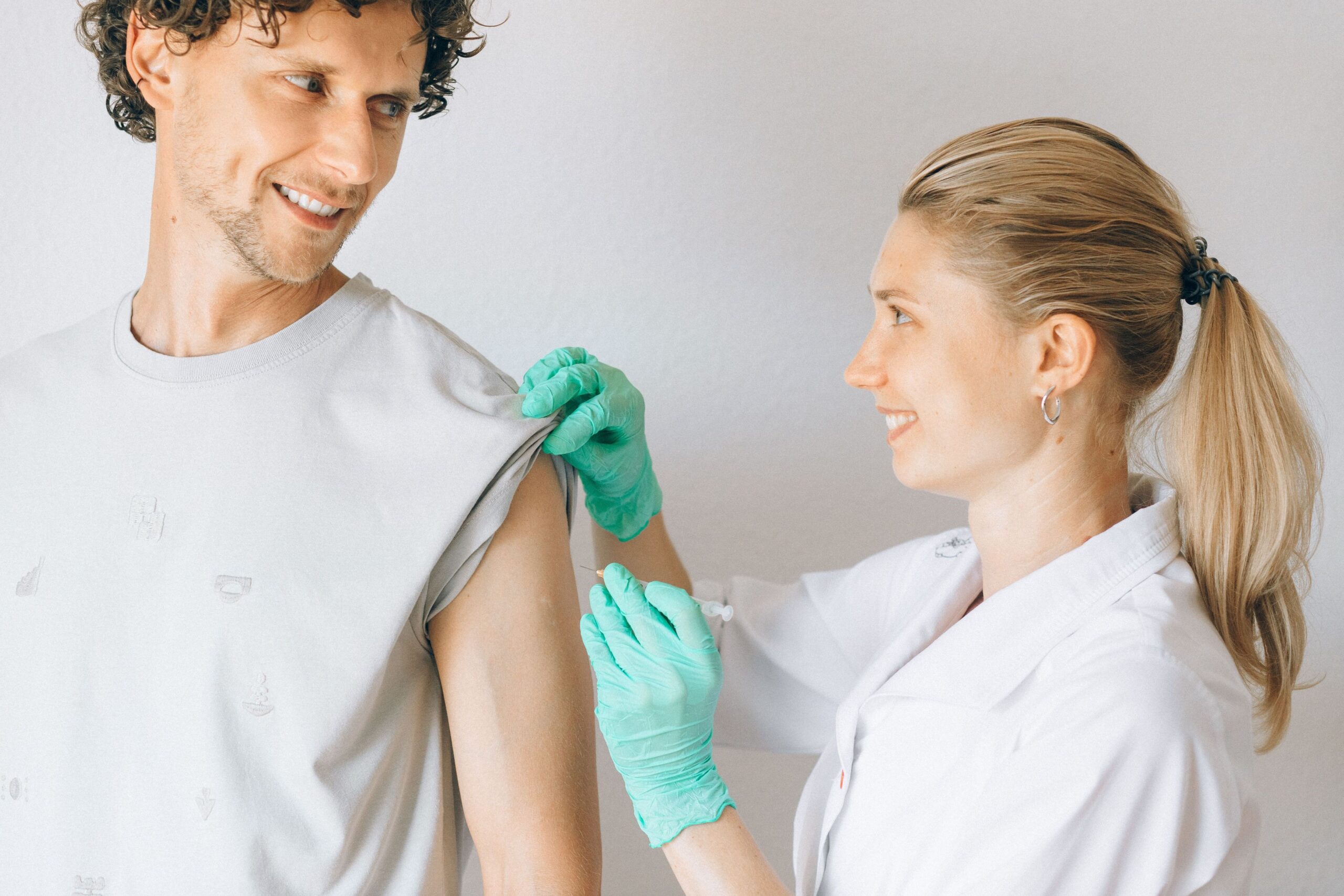 Flu vaccination season starts